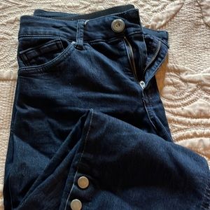 Dana Buchanan crop jeans. Size 8, wore twice.